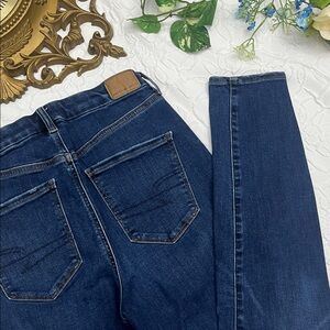 American Eagle Outfitters Curvy Super Hi Rise Jeggings